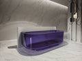 Baignoire en résine transparente disponible en plusieurs couleurs